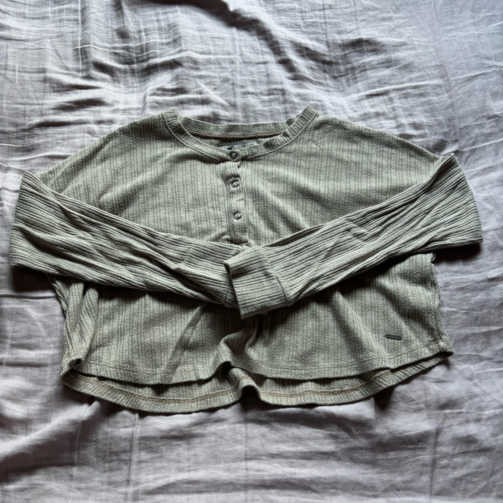Beige Ribbed Button-Up Crop Top - Picture 2 of 6